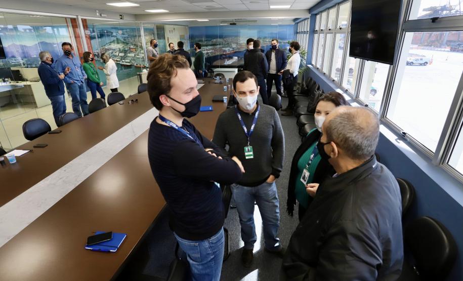 Os workshops tiveram como objetivo instrumentalizar gerentes e a Equipe da Gestão da Mudança com técnicas de patrocínio, comunicação, remoção de barreiras e atividades de elaboração de planos de ação para apoiar a implantação do projeto Orgulho de Ser Portos do Paraná.