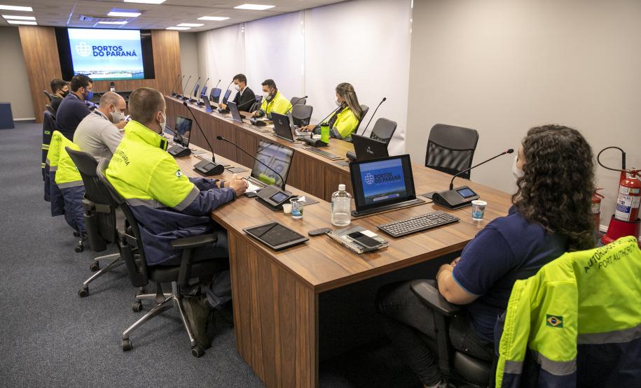 Com a promoção de workshops com prestadores de serviços portuários, equipe da Diretoria de Meio Ambiente da empresa pública visa aperfeiçoar os procedimentos para promover segurança ambiental, saúde e segurança no trabalho