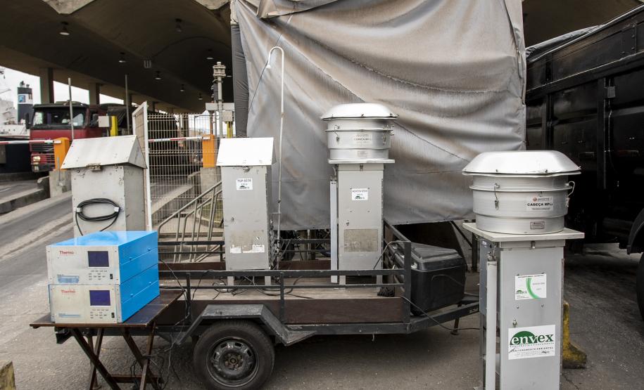 Sete parâmetros são medidos: níveis de partículas totais em suspensão, partículas inaláveis, fumaça, dióxido de enxofre, monóxido de carbono, ozônio e dióxido de nitrogênio. Todos os índices estão dentro dos parâmetros estabelecidos pela legislação.