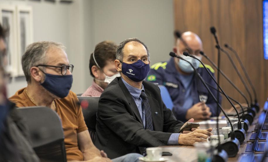 Participaram do encontro diversos setores da Portos do Paraná, ANTAQ, Polícia Federal, Receita Federal e UASP. Inspeção será de 24 a 26 de agosto.