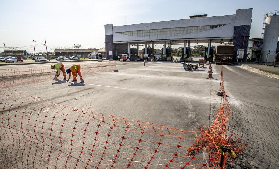 Melhorias na pavimentação, banheiros, segurança e iluminação, promovem o bem-estar dos motoristas que descarregam granéis no porto paranaense.