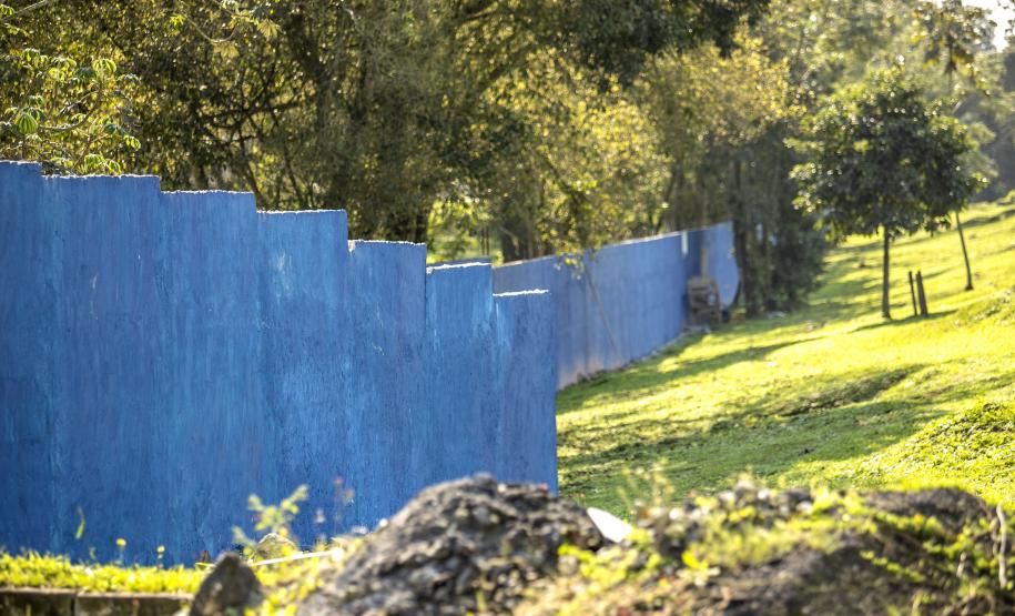 Melhorias na pavimentação, banheiros, segurança e iluminação, promovem o bem-estar dos motoristas que descarregam granéis no porto paranaense.