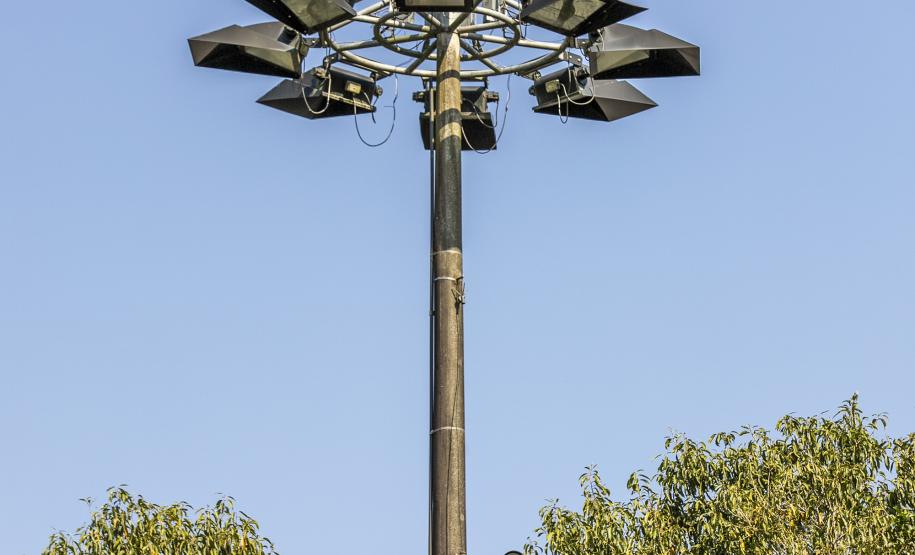 Melhorias na pavimentação, banheiros, segurança e iluminação, promovem o bem-estar dos motoristas que descarregam granéis no porto paranaense.