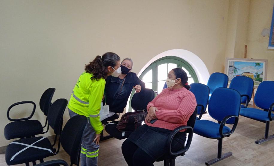 Comunidade apoia programa Lideranças comunitárias apoiam programa da Portos Paraná para recuperar áreas degradadas para recuperar áreas degradadas