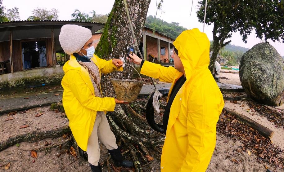 Sistema de proteção de nascentes evita contaminação da água. Trabalho faz parte do projeto de readequação de microssistemas de abastecimento de água nas áreas de abrangência dos portos paranaenses.