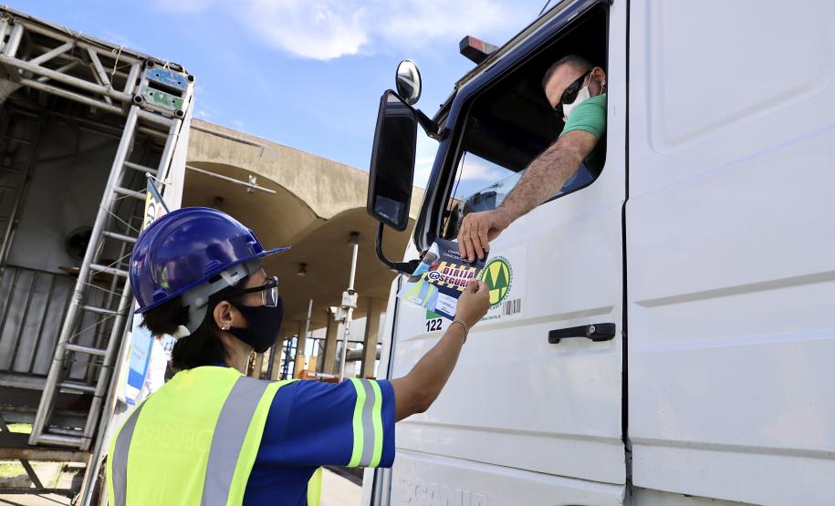 As mudanças vigoram a partir de 25 de outubro. O principal objetivo da modernização das normas, juntamente à intensificação da fiscalização, é tornar as instalações portuárias cada vez mais seguras, atendendo aos requisitos ambientais – medidas para melhorar a eficiência de toda a operação.