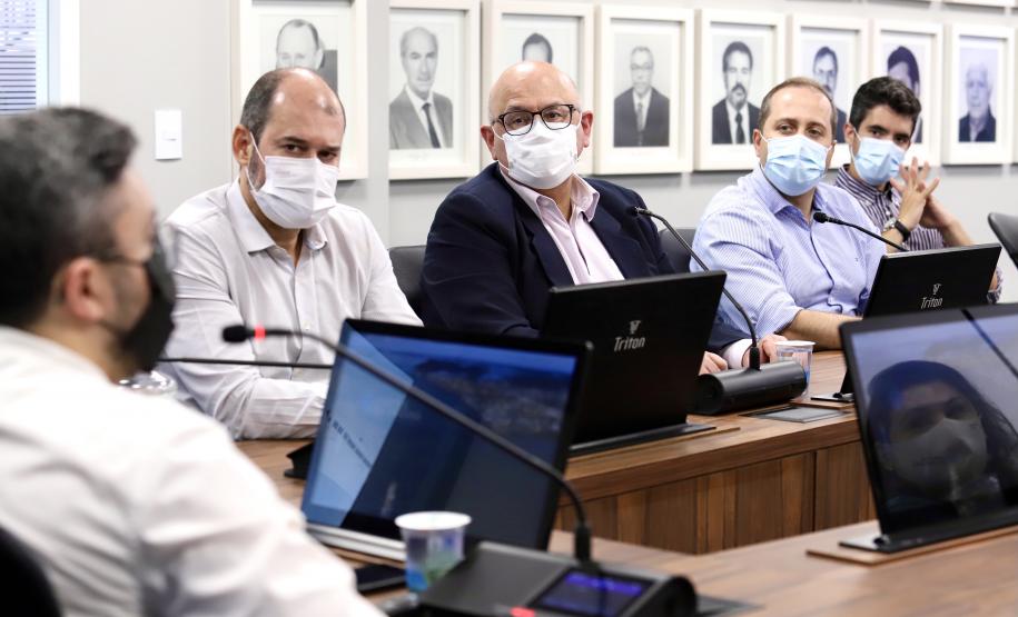 Porto apresenta projetos para comitiva nacional que acompanha os trabalhos da Nova Ferroeste