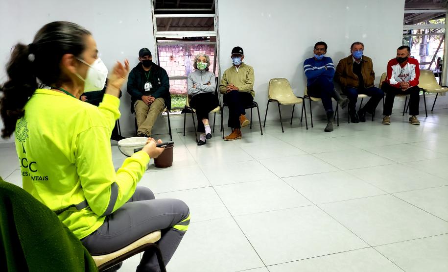 Serão recuperados, com técnicas agroflorestais, cerca de 40 hectares que ficam em área de drenagem e que tiveram a vegetação nativa retirada, com impacto direto na quantidade de sedimentos carregados pela chuva até o mar. As bacias hidrográficas abrangem também locais dentro da Área de Proteção Ambiental Federal de Guaraqueçaba e o complexo estuarino de Paranaguá.