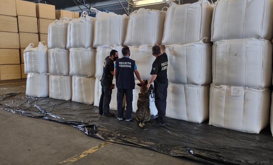 Ação conjunta reuniu Receita Federal, Polícia Militar e Unidade Administrativa de Segurança Portuária