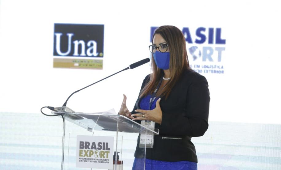 Governança e Sustentabilidade nas Autoridades Portuárias foi o tema abordado pelos representantes do Paraná em evento do setor que acontece nesta quarta e quinta-feira (28 e 29), em Brasília. Trata-se do Fórum Nacional de Logística e Infraestrutura Portuária - Brasil Export 2021, que reúne autoridades portuárias de Norte a Sul do país. A edição nacional do evento faz uma síntese dos fóruns realizados nas regionais, ao longo deste ano.