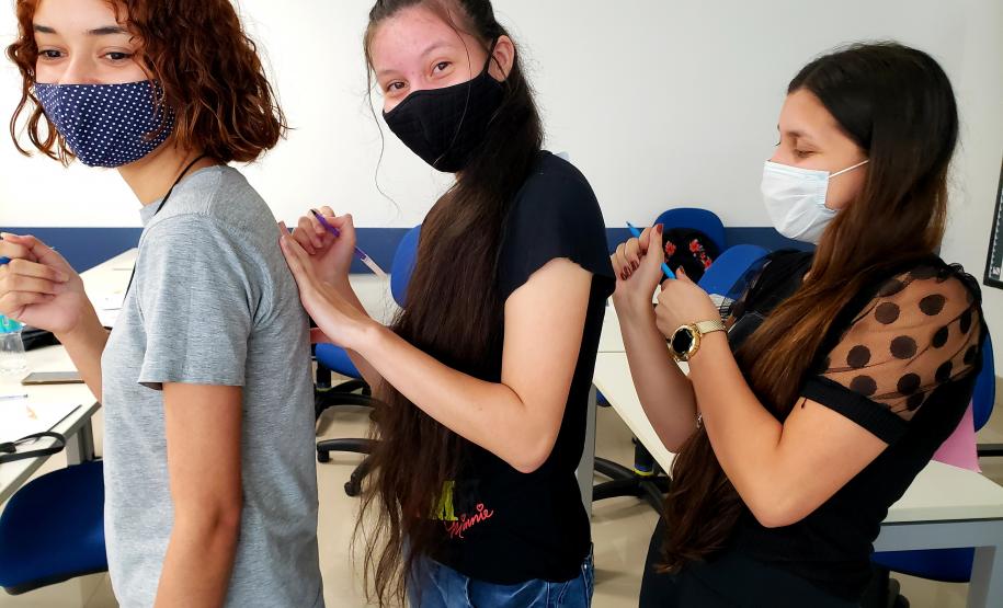 Ação envolvendo filhos de pescadores está ligada ao projeto Jovem Aprendiz e tem objetivo aprimorar a entrada no mercado de trabalho.