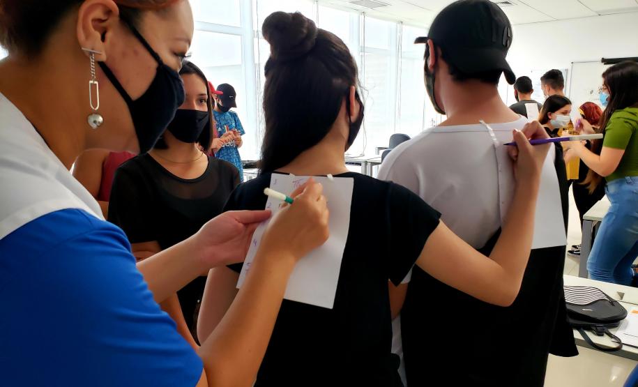 Ação envolvendo filhos de pescadores está ligada ao projeto Jovem Aprendiz e tem objetivo aprimorar a entrada no mercado de trabalho.