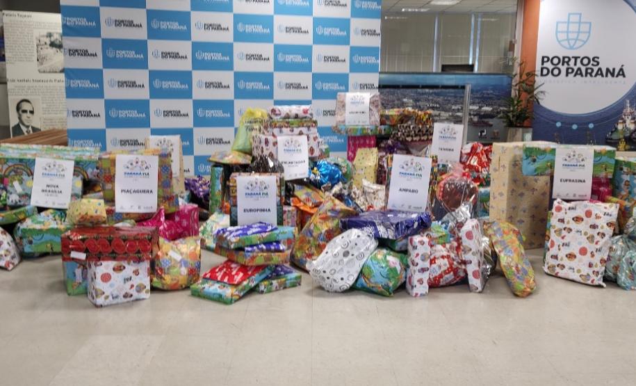 Ação de Dia das Crianças que beneficiou 180 alunos da rede municipal acontece em parceria com a Superintendência Geral de Ação Solidária, do Governo do Estado, dentro da campanha Paraná Piá.