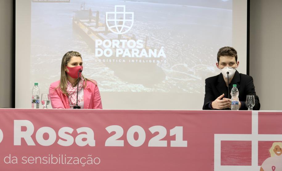 oram três dias intensos de programação da Portos do Paraná para marcar o Outubro Rosa. De segunda a quarta-feira (4 a 6), por quase duas horas durante as tardes, 150 mulheres, trabalhadoras dos portos, se reuniram para falar da saúde e de autocuidado.
