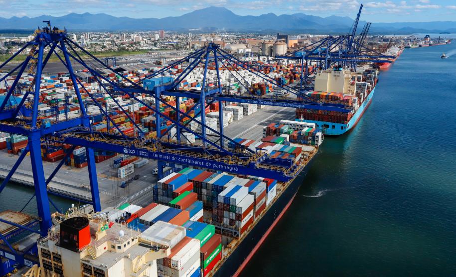 Portos do Paraná fecham setembro com um volume de 44,5 milhões de cargas movimentadas no ano