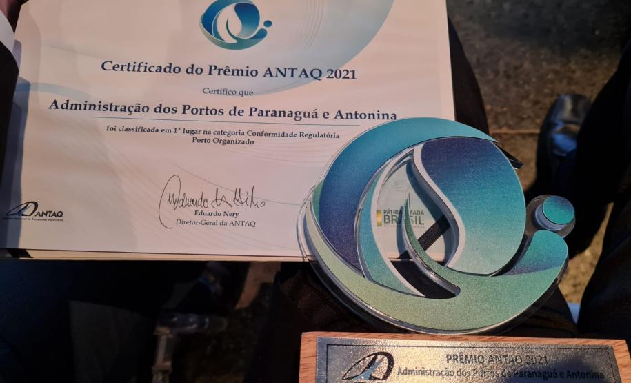 Portos do Paraná é destaque em mais um prêmio nacional por boas práticas na gestão portuária