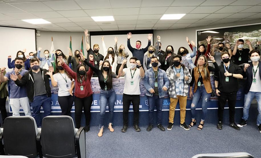 Importância dos portos e dos trabalhadores portuários do Paraná é tema de palestra a estudantes