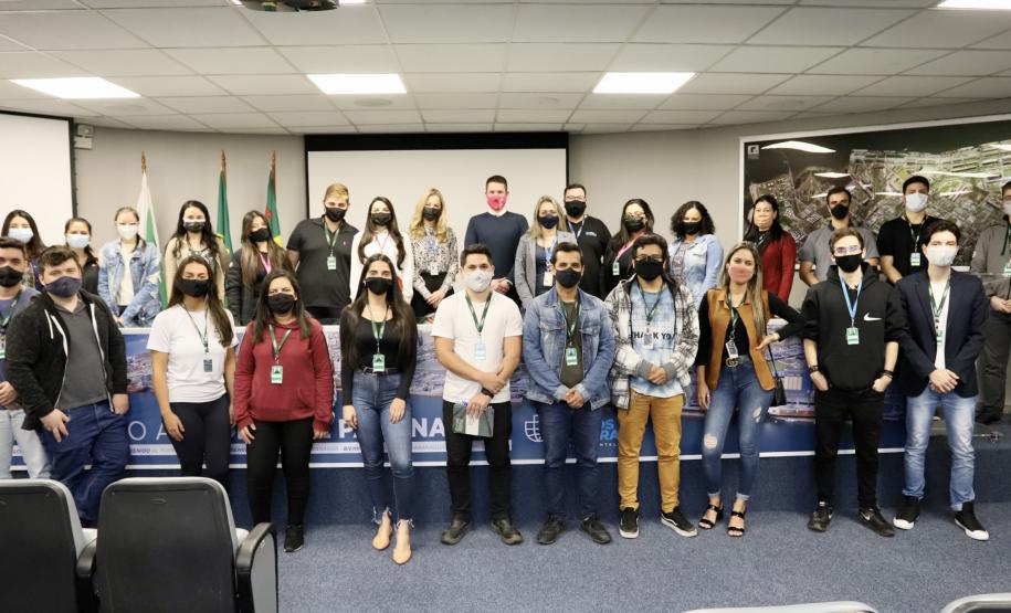 Importância dos portos e dos trabalhadores portuários do Paraná é tema de palestra a estudantes