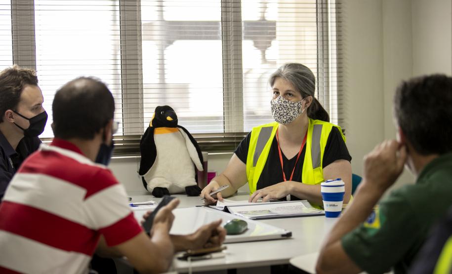 Objetivo é capacitar para trabalhar em uma Estrutura Organizacional de Resposta para emergências envolvendo derramamento de óleo