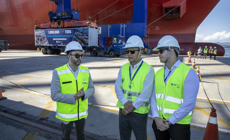 Terminal de contêineres do Porto de Paranaguá alcança marca de 1 milhão de unidades movimentadas