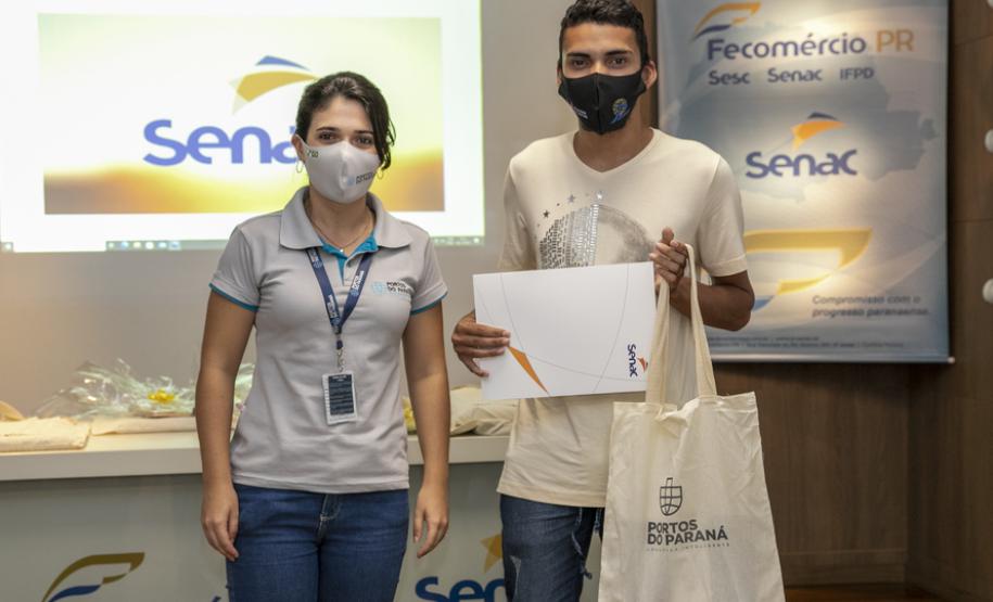 A ação está ligada ao projeto Jovem Aprendiz, que contempla o programa de Educação Ambiental da empresa pública, como ação de compensação da licença ambiental de operação, liberada pelo Instituto Brasileiro do Meio Ambiente e dos Recursos Naturais Renováveis (Ibama).