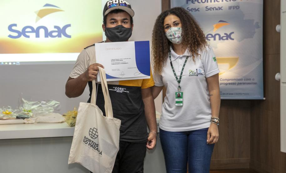 A ação está ligada ao projeto Jovem Aprendiz, que contempla o programa de Educação Ambiental da empresa pública, como ação de compensação da licença ambiental de operação, liberada pelo Instituto Brasileiro do Meio Ambiente e dos Recursos Naturais Renováveis (Ibama).