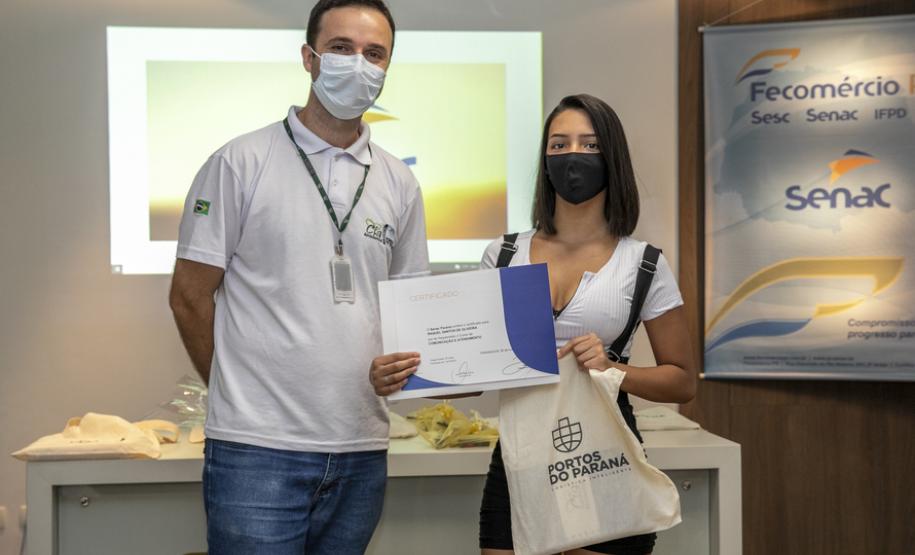A ação está ligada ao projeto Jovem Aprendiz, que contempla o programa de Educação Ambiental da empresa pública, como ação de compensação da licença ambiental de operação, liberada pelo Instituto Brasileiro do Meio Ambiente e dos Recursos Naturais Renováveis (Ibama).