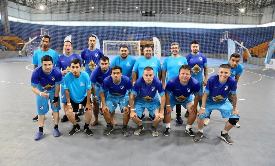 Portos do Paraná reúne colaboradores e terceirizados para promover conscientização e confraternização neste sábado (20), em Paranaguá. Na arena esportiva Albertina Salmon, um torneio de futebol marcou o “Novembro Azul”, mês de conscientização sobre a saúde do homem e a prevenção ao câncer de próstata.