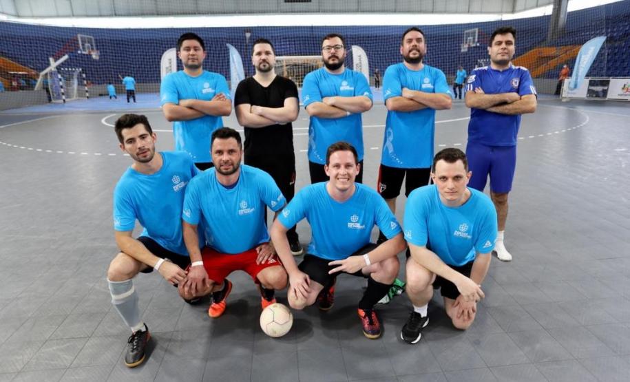 Portos do Paraná reúne colaboradores e terceirizados para promover conscientização e confraternização neste sábado (20), em Paranaguá. Na arena esportiva Albertina Salmon, um torneio de futebol marcou o “Novembro Azul”, mês de conscientização sobre a saúde do homem e a prevenção ao câncer de próstata.