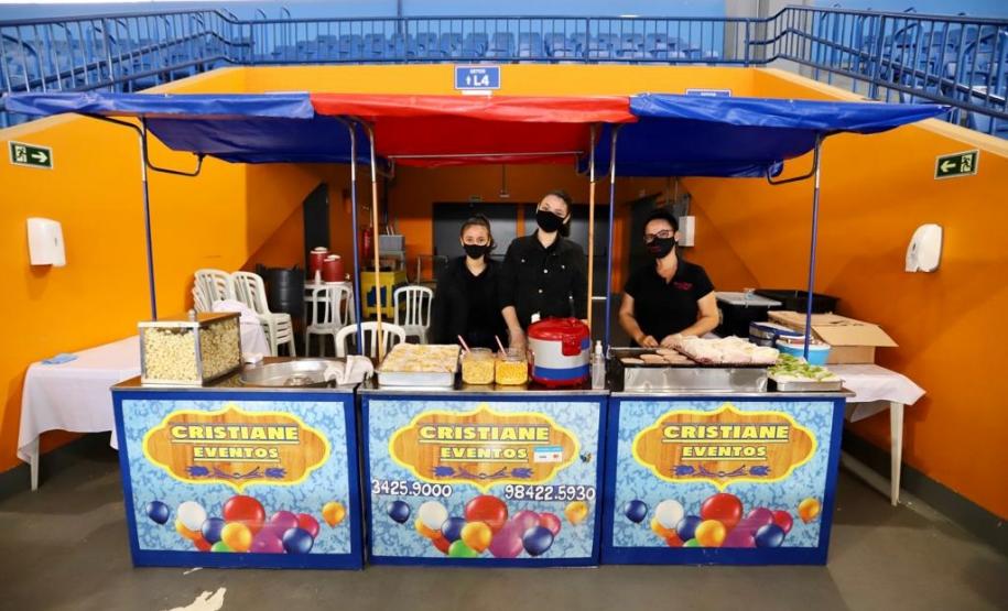 Portos do Paraná reúne colaboradores e terceirizados para promover conscientização e confraternização neste sábado (20), em Paranaguá. Na arena esportiva Albertina Salmon, um torneio de futebol marcou o “Novembro Azul”, mês de conscientização sobre a saúde do homem e a prevenção ao câncer de próstata.