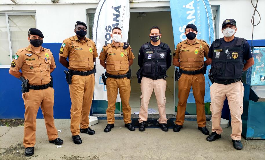 Organizado e coordenado pela empresa pública Portos do Paraná, o evento ofereceu aos caminhoneiros serviços do Detran-PR, do Serviço Social do Transporte e do Serviço Nacional de Aprendizagem do Transporte (Sest/Senat), da Global Saúde, além de orientações sobre trânsito, meio ambiente, segurança e corte de cabelo.