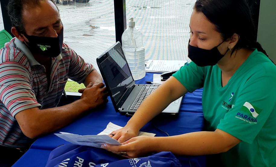 Organizado e coordenado pela empresa pública Portos do Paraná, o evento ofereceu aos caminhoneiros serviços do Detran-PR, do Serviço Social do Transporte e do Serviço Nacional de Aprendizagem do Transporte (Sest/Senat), da Global Saúde, além de orientações sobre trânsito, meio ambiente, segurança e corte de cabelo.