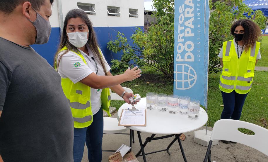 Organizado e coordenado pela empresa pública Portos do Paraná, o evento ofereceu aos caminhoneiros serviços do Detran-PR, do Serviço Social do Transporte e do Serviço Nacional de Aprendizagem do Transporte (Sest/Senat), da Global Saúde, além de orientações sobre trânsito, meio ambiente, segurança e corte de cabelo.