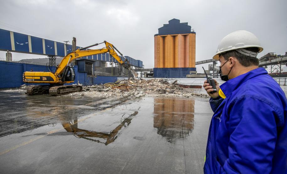 Portos do Paraná investiu cerca de R$ 162,6 milhões em obras e projetos em 2021