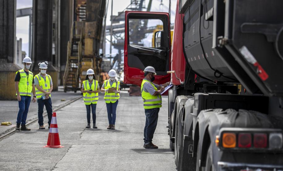 Operação com Cães no Porto - 23/12/2021