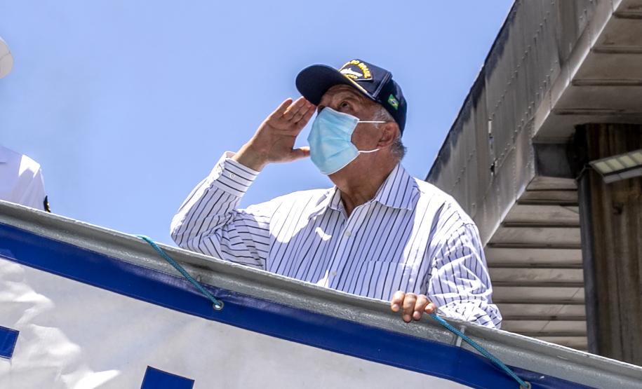 Último dia de visitas oficiais foi marcado pela presença do Almirante de Esquadra de reserva, Arthur Pires Ramos, filho de ex-superintendente da Administração dos Portos de Paranaguá e Antonina.
