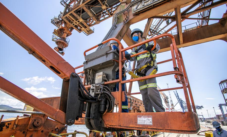 Porto de Paranaguá prepara corredor Leste para demanda de exportação de grãos e farelos