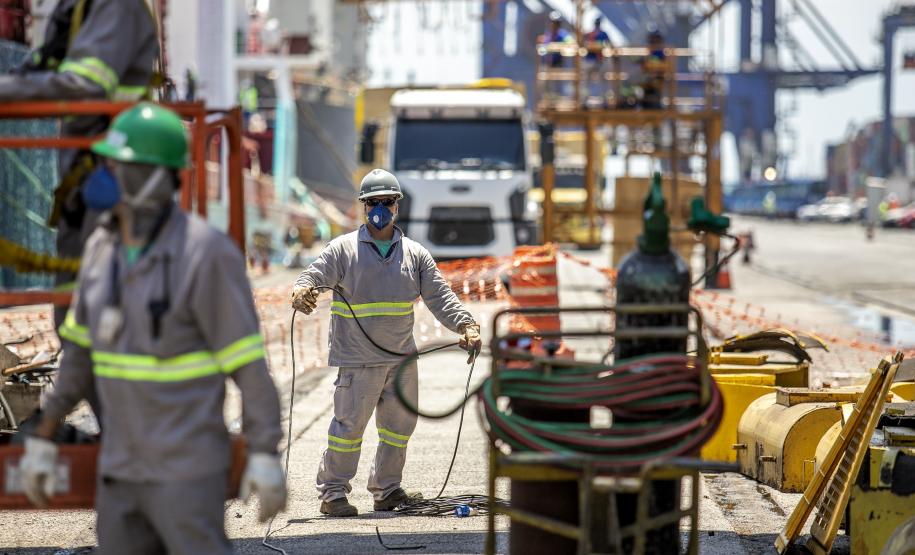 Porto de Paranaguá prepara corredor Leste para demanda de exportação de grãos e farelos