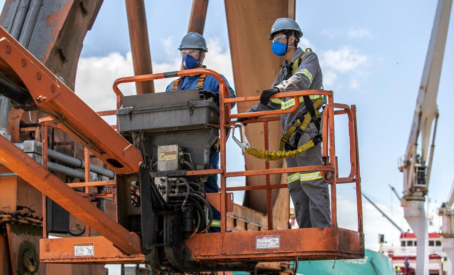 Porto de Paranaguá prepara corredor Leste para demanda de exportação de grãos e farelos