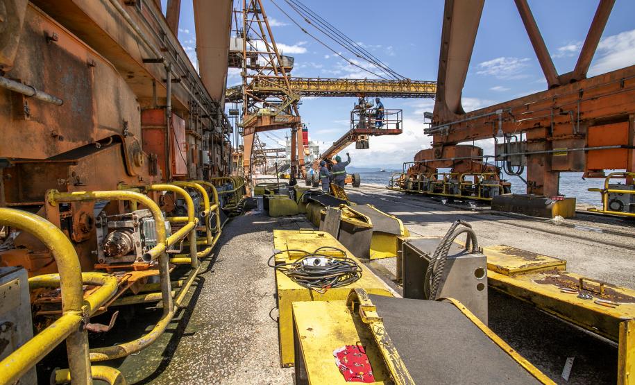 Porto de Paranaguá prepara corredor Leste para demanda de exportação de grãos e farelos