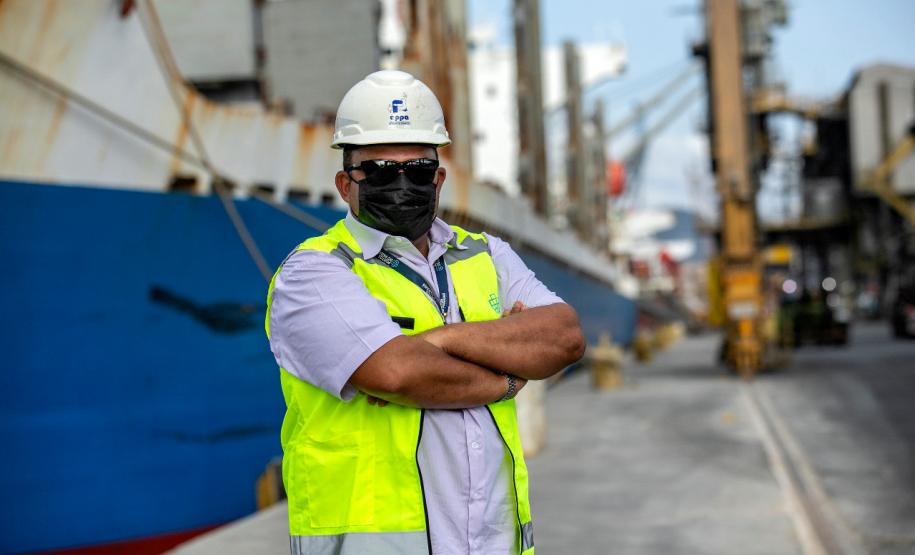 dia do portuário celebrado pela portos do paraná