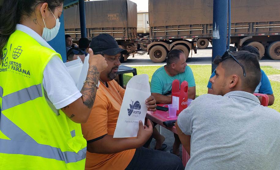 Monitoramento de fumaça preta e orientação sobre destinação de resíduos executado no Pátio de Triagem de Paranaguá - Paranaguá, 23/02/2022