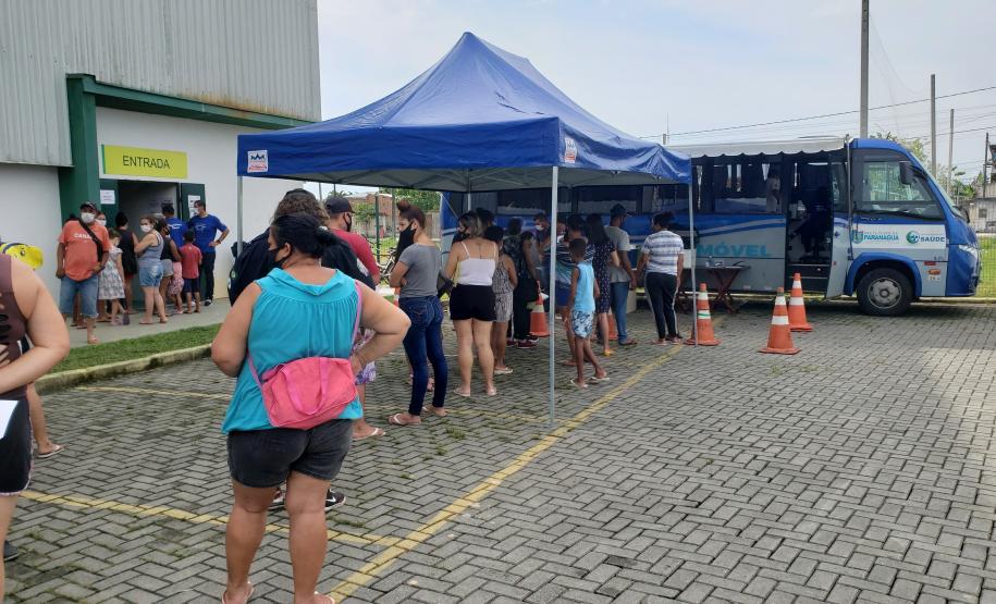 Objetivo é promover interação cada vez maior com a comunidade, levando informações, serviços e educação ambiental para a população local. Empresa pública é parceira na E-Social, ação comandada pela Prefeitura de Paranaguá.