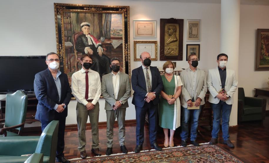 Parceria da empresa pública com a Universidade Federal do Paraná é inédita e tem objetivo de fornecer dados para projetos futuros de redução de danos.