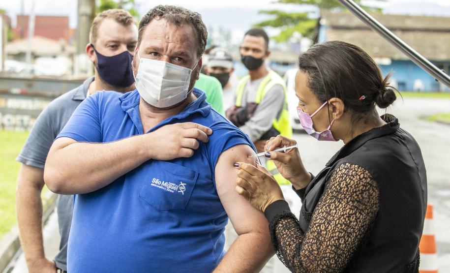 Em parceria com a Portos do Paraná, a ação itinerante da Secretaria de Saúde do município acontece no Pátio de Triagem, a partir desta terça-feira (8), e segue até quinta.
