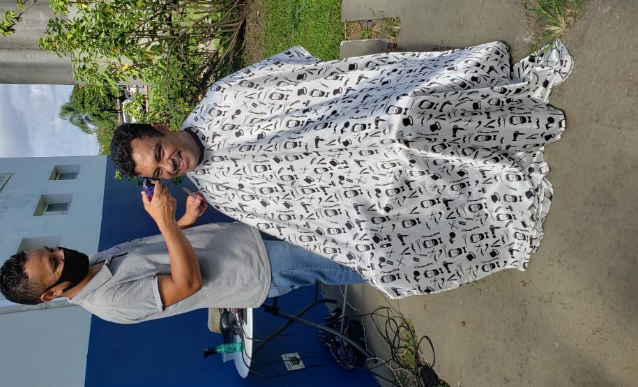 Entre os serviços ofertados gratuitamente estiveram cuidados com a saúde, capacitação, treinamentos, vacinação, orientações sobre trânsito, meio ambiente, segurança e corte de cabelo.