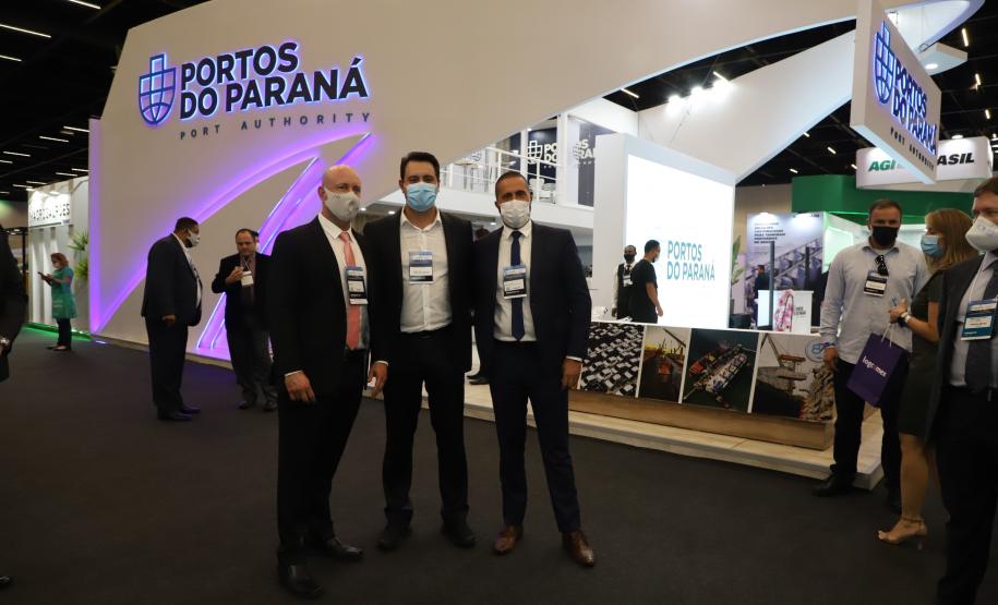 Em feira internacional, governador destaca potenciais e recordes dos portos do Paraná