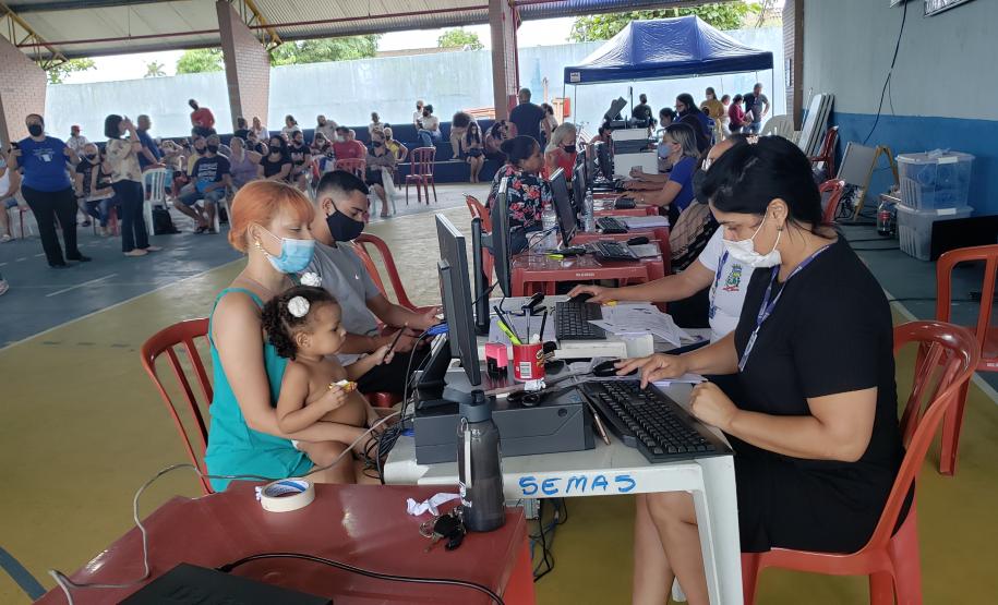 Ação é mensal, leva diversos serviços para a população e acontece em parceria com a Prefeitura de Paranaguá e diversas entidades