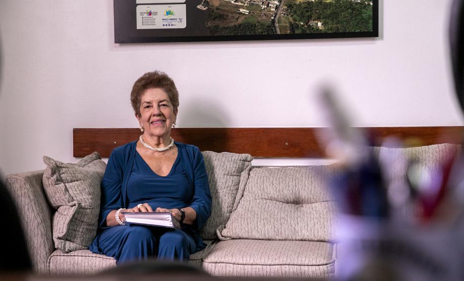 Prestes a completar 85 anos, dona Marly tinha o sonho de conhecer a Capitania dos Portos do Paraná e o cais do Porto de Paranaguá