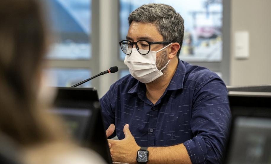 A Portos do Paraná realizou nesta quinta-feira (24), de forma virtual, a audiência pública sobre o arrendamento da área PAR09. A sessão é parte necessária do processo para a realização do certame licitatório do terminal em leilão a ser realizado ainda neste ano.